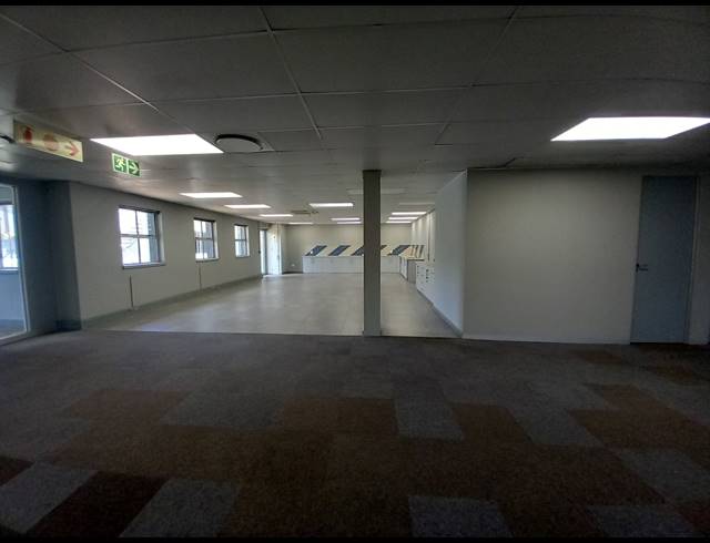 486M² OFFICE TO LET IN BRYANSTON